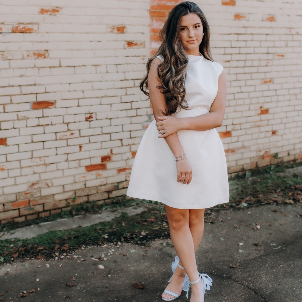 Odd Muse White Dress Size Large